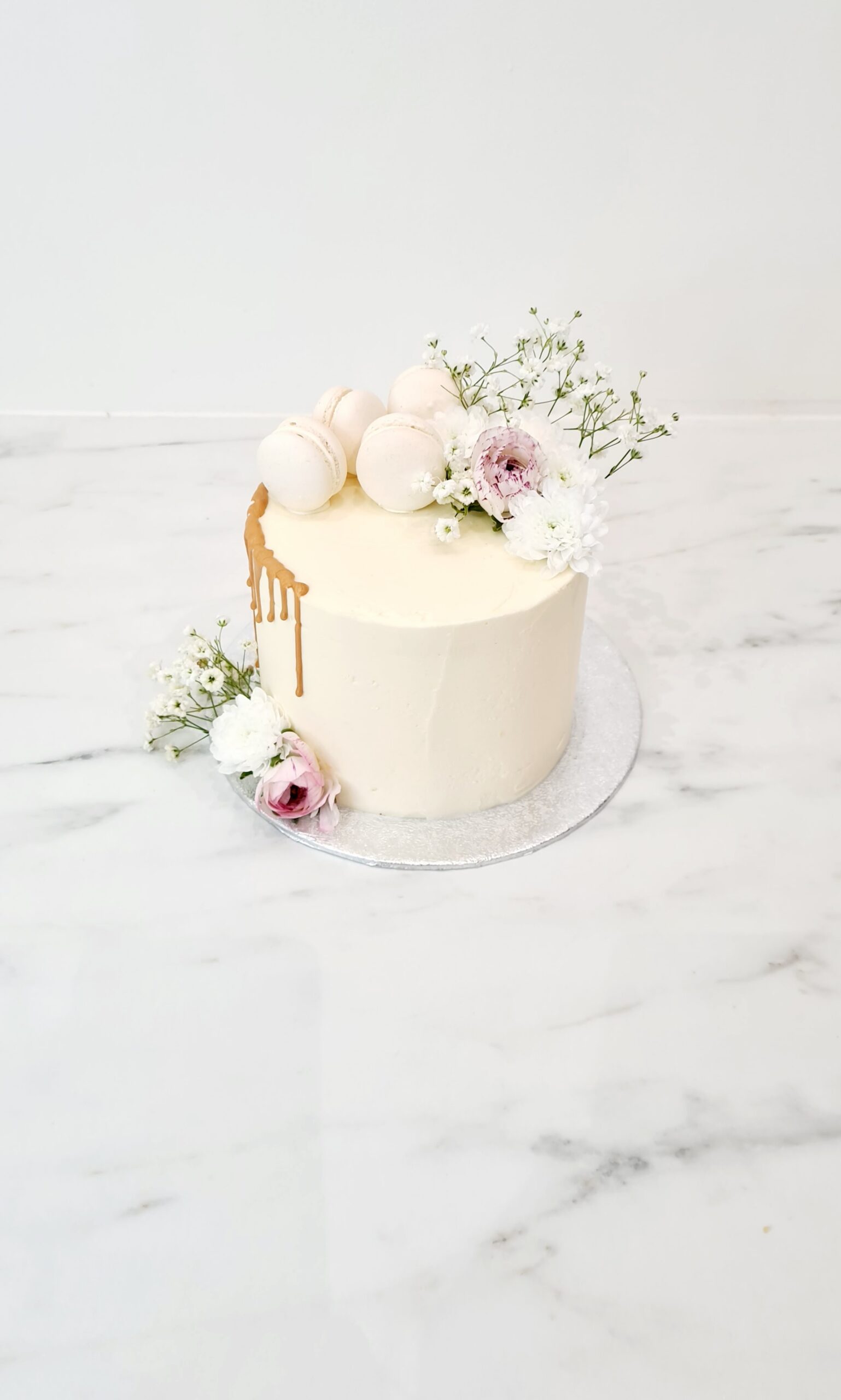 L C Drip Cake Fleurs Notre Plaisir Shop