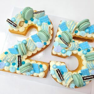 2 Number/Letter  cake  colorés