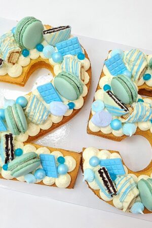 2 Number/Letter  cake  colorés