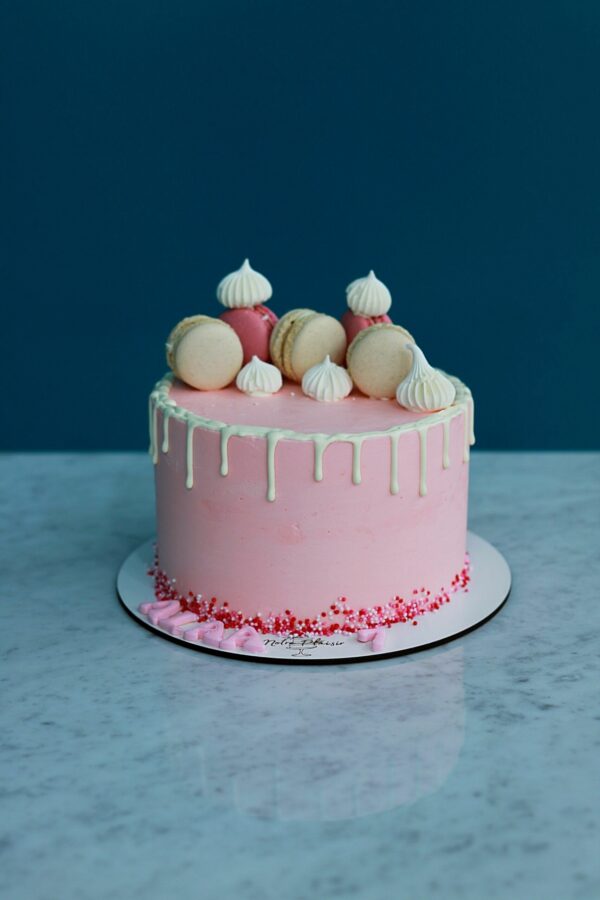 L.C Macarons & Meringues
