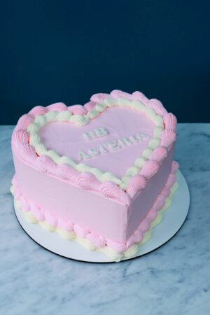 L.C vintage heart cake
