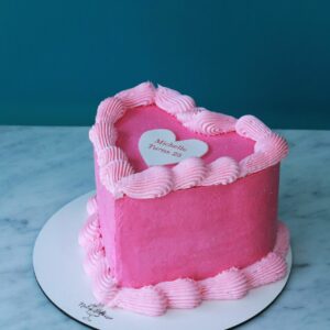 L.C vintage heart cake