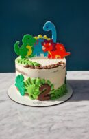 Naked cake -Dinosaures