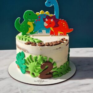 Naked cake -Dinosaures