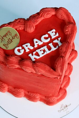 L.C vintage heart cake