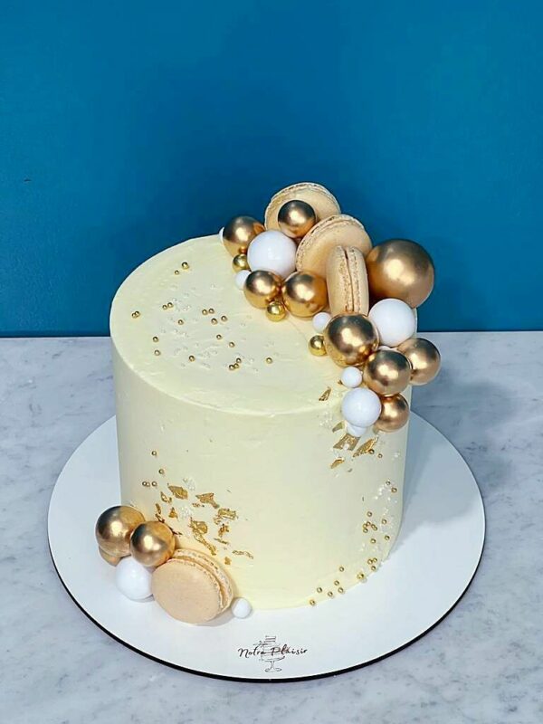 L.C Macarons Boules