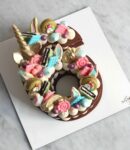 1 Number/Letter  cake Licorne