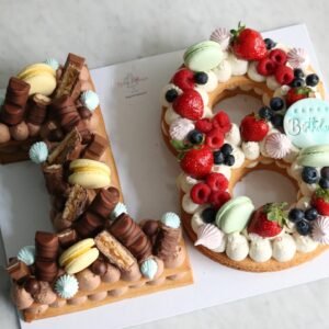 2 parfums - 2 Number/Letter cake